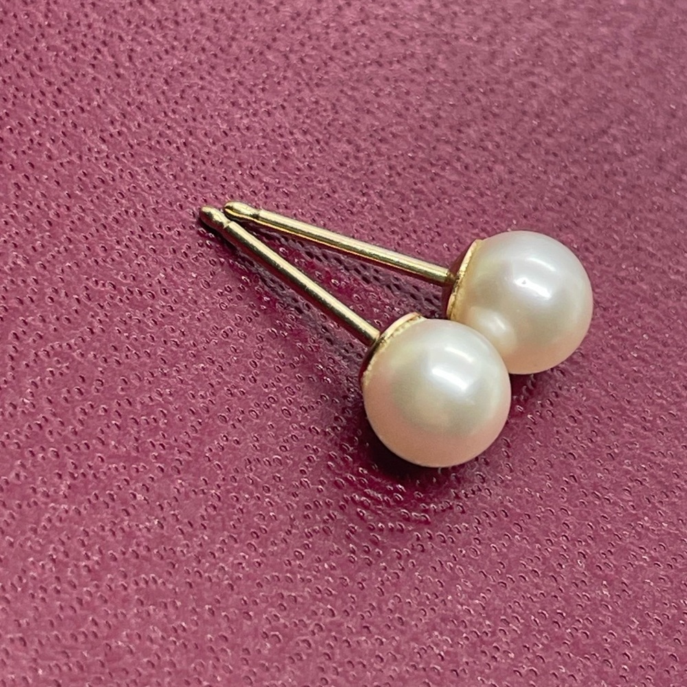 14k Gold pearl earrings
